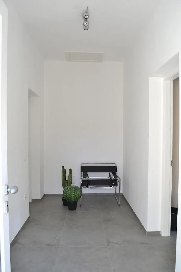 Apartment Iris Ar Holiday-Home Peschiera del Garda