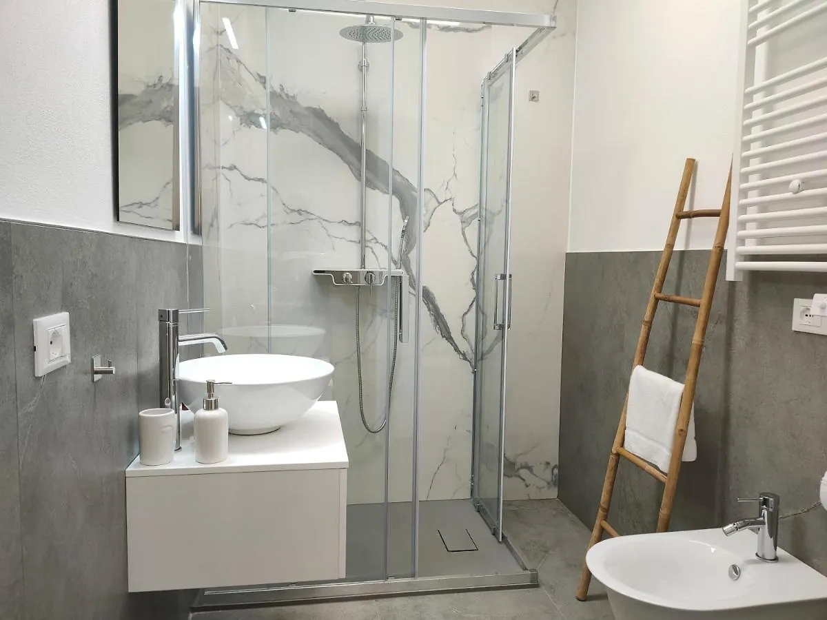 Iris Ar Holiday-Home Peschiera del Garda Italy