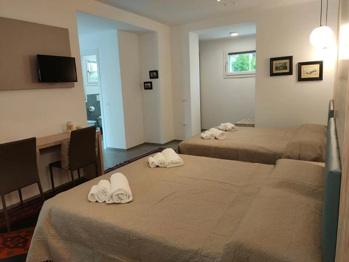 Apartment Iris Ar Holiday-Home Peschiera del Garda