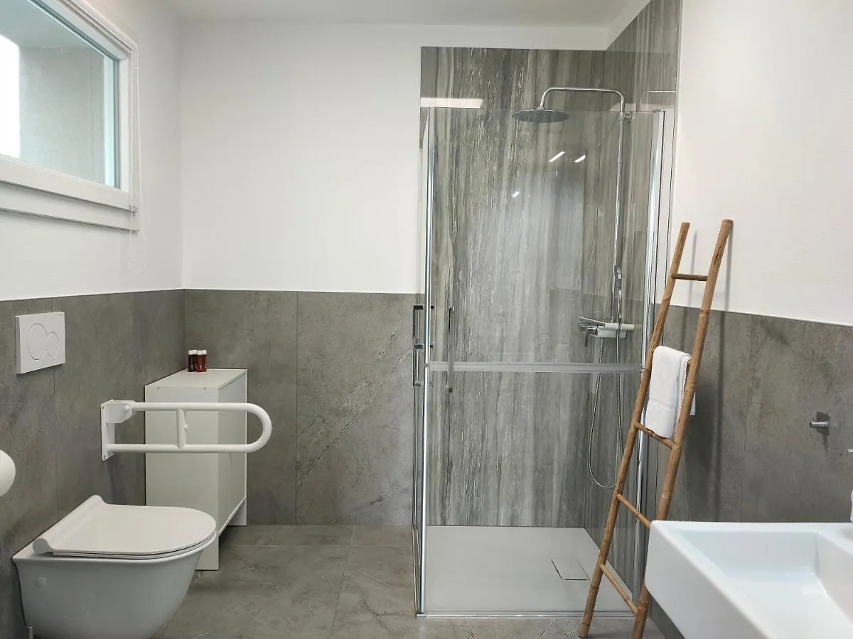 Iris Ar Holiday-Home Peschiera del Garda Apartman