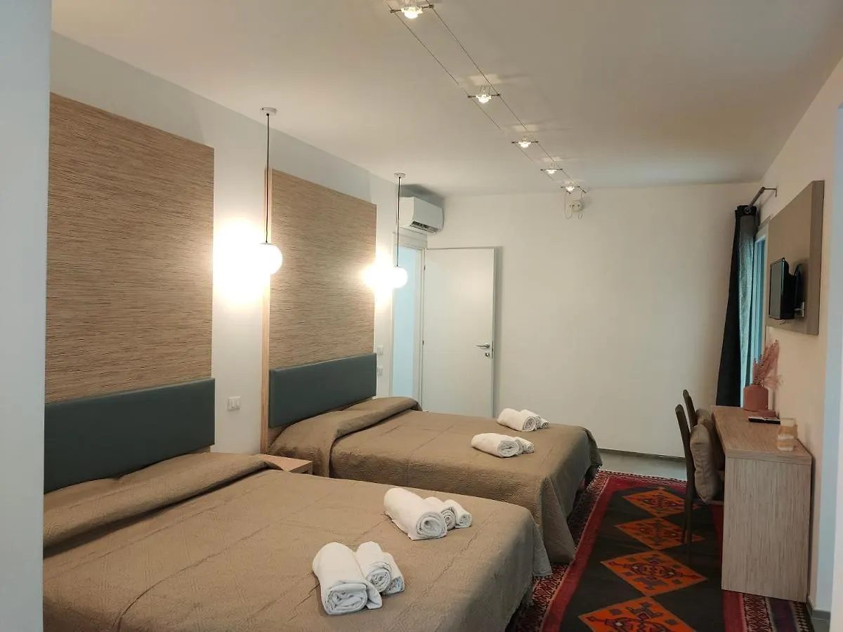 Iris Ar Holiday-Home Peschiera del Garda 0*,