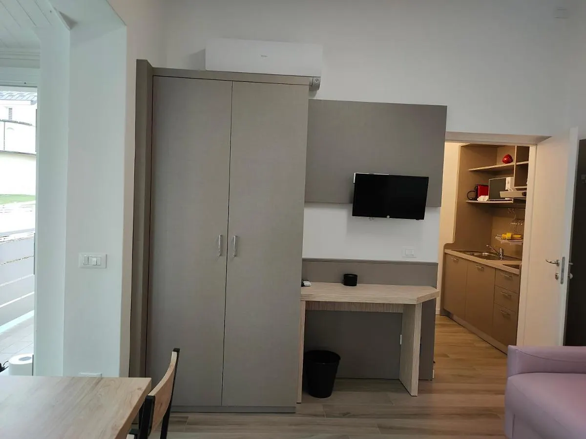 Apartman Iris Ar Holiday-Home Peschiera del Garda Olaszország